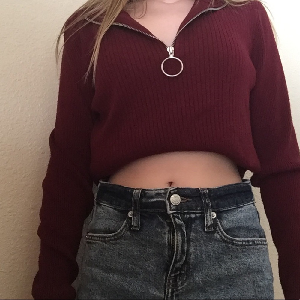Kind sleeve crop top